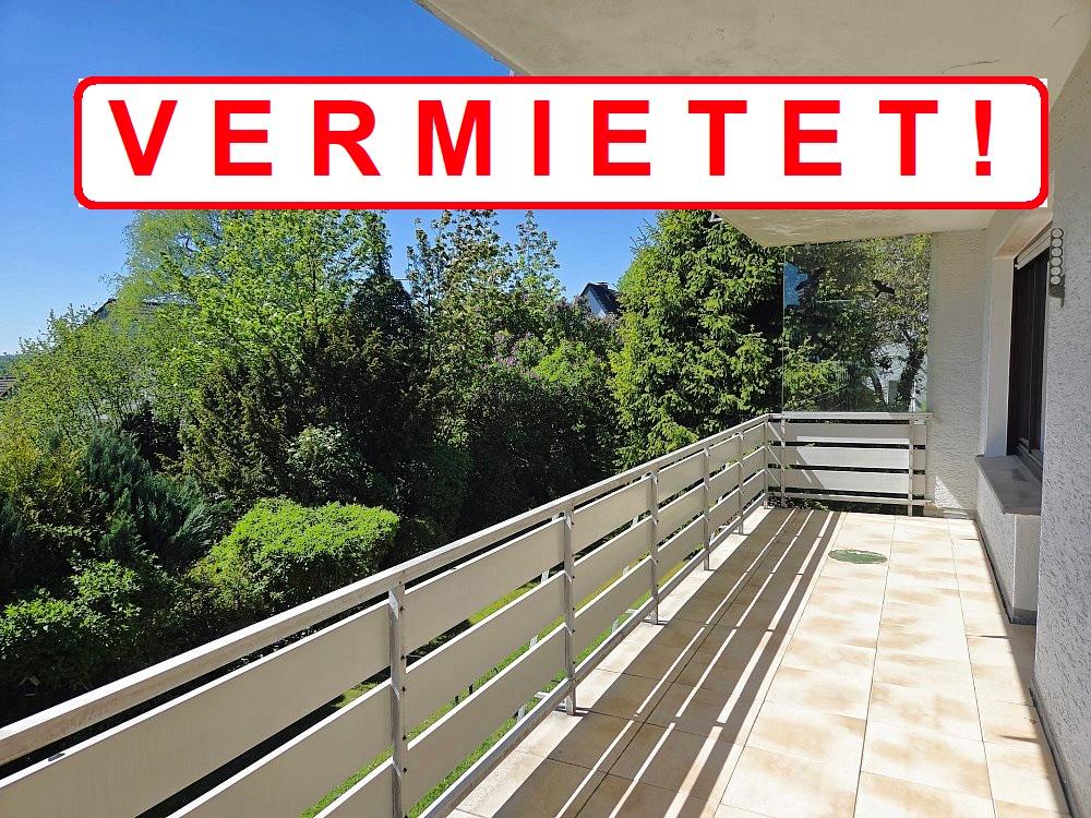 VERMIETET ! Großzügige Wohnung in TOP-Lage mit Balkon und Garage